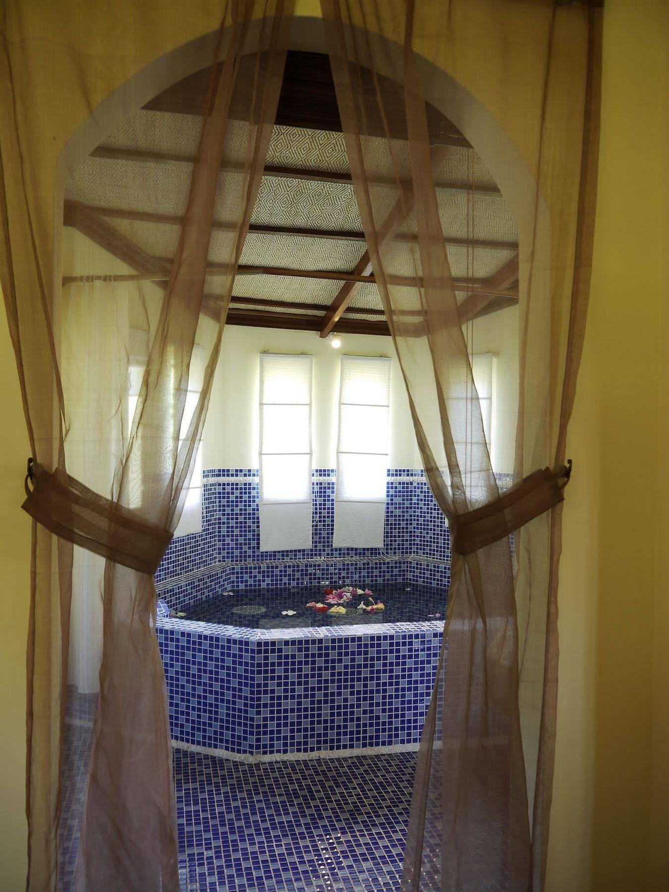 Le Flamboyant Resort Kep Kültér fotó